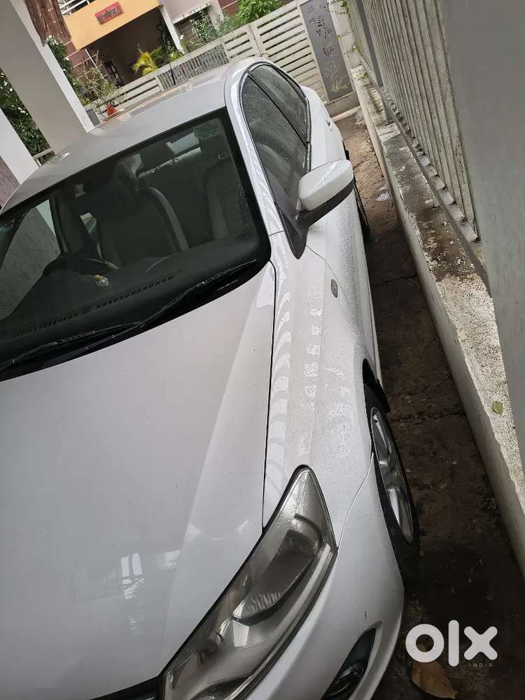 Volkswagen Vento 1.6 Highline Diesel | 2012 Manual