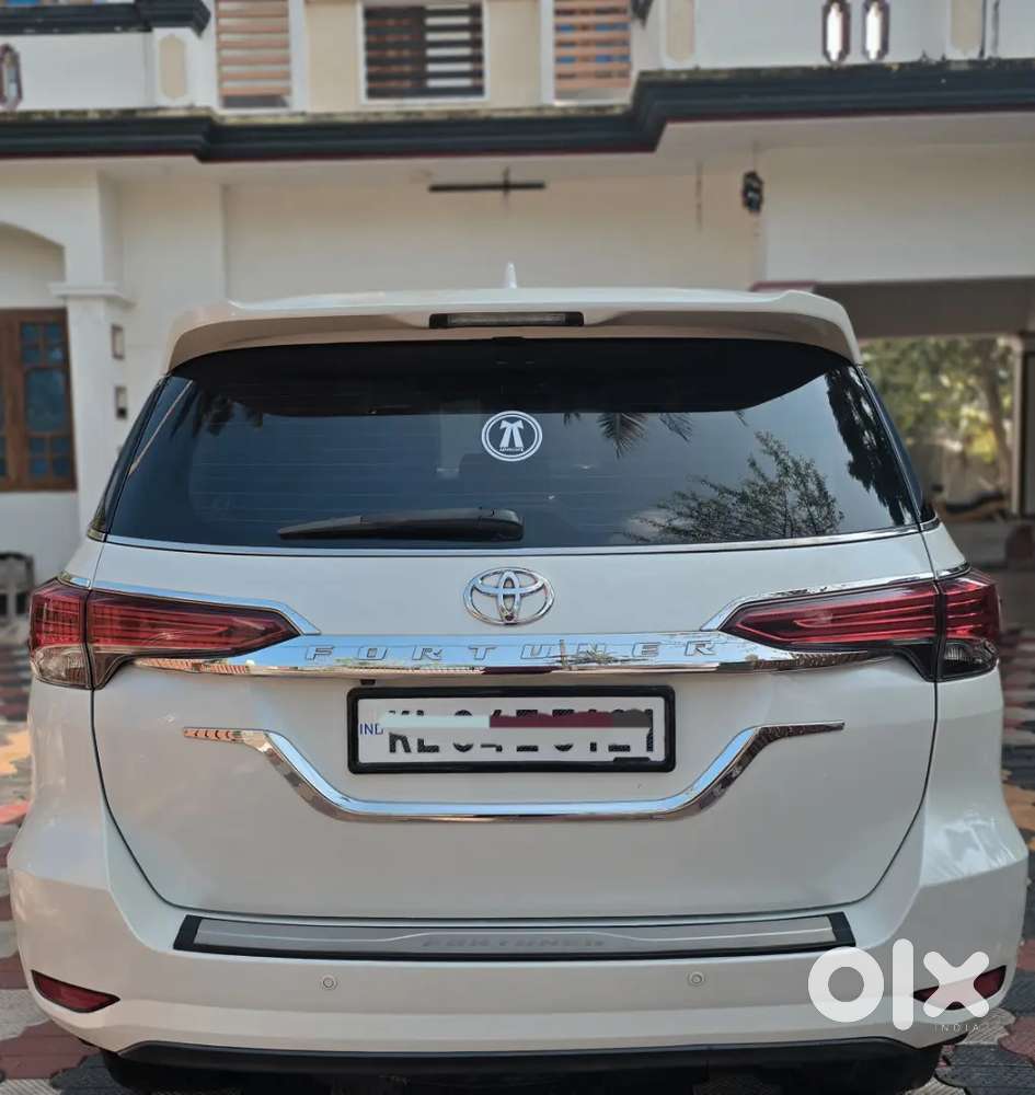 Toyota Fortuner 2017 Diesel 143000 Km Driven Orginal Kerala