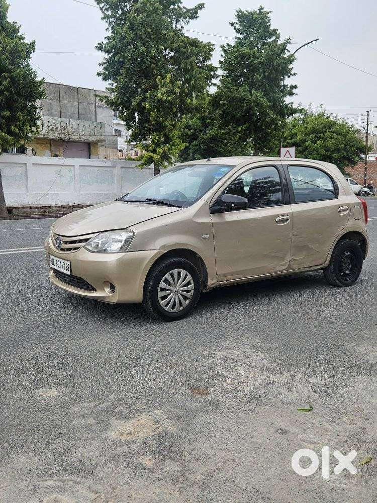 Toyota Etios Liva G, 2012, Petrol