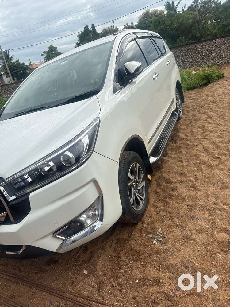 Toyota Innova Crysta 2021 Variant