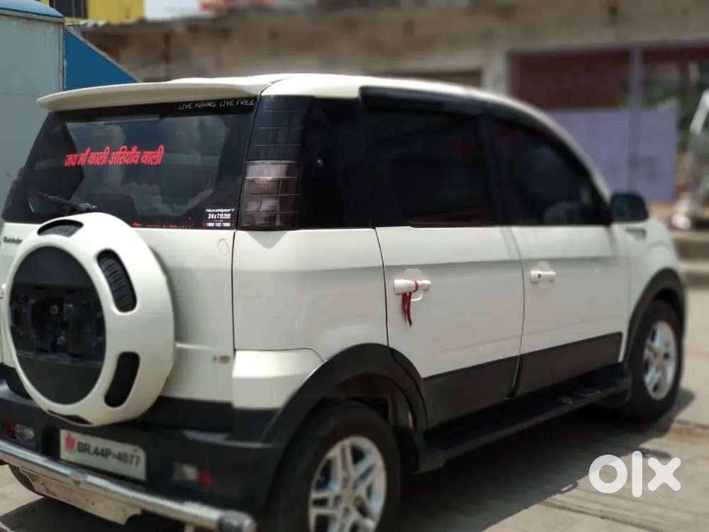 Mahindra Nuvosport 2016 Variant N8