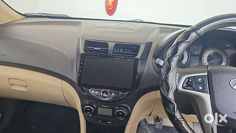 Hyundai Verna Top Model 2012