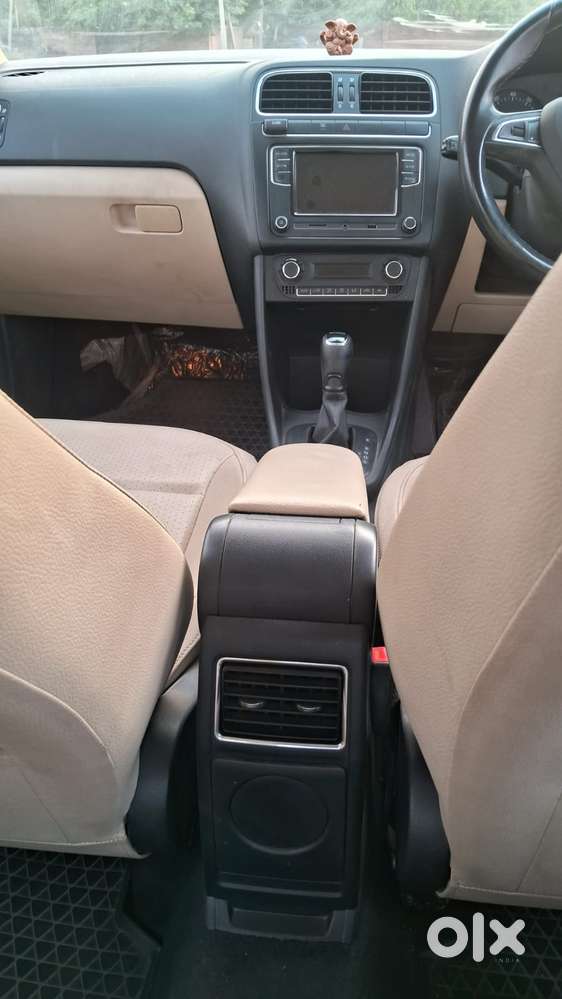 Skoda Rapid [2016-2021] 1.6 Mpi Style Plus, 2017, Petrol