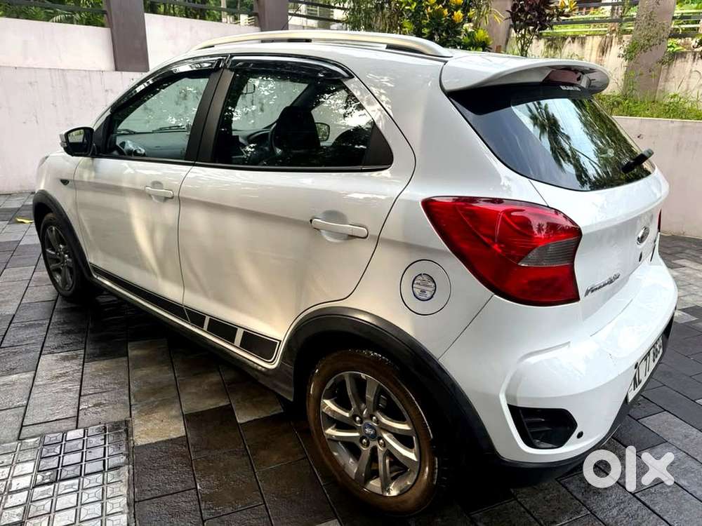 Ford Freestyle Petrol 2019