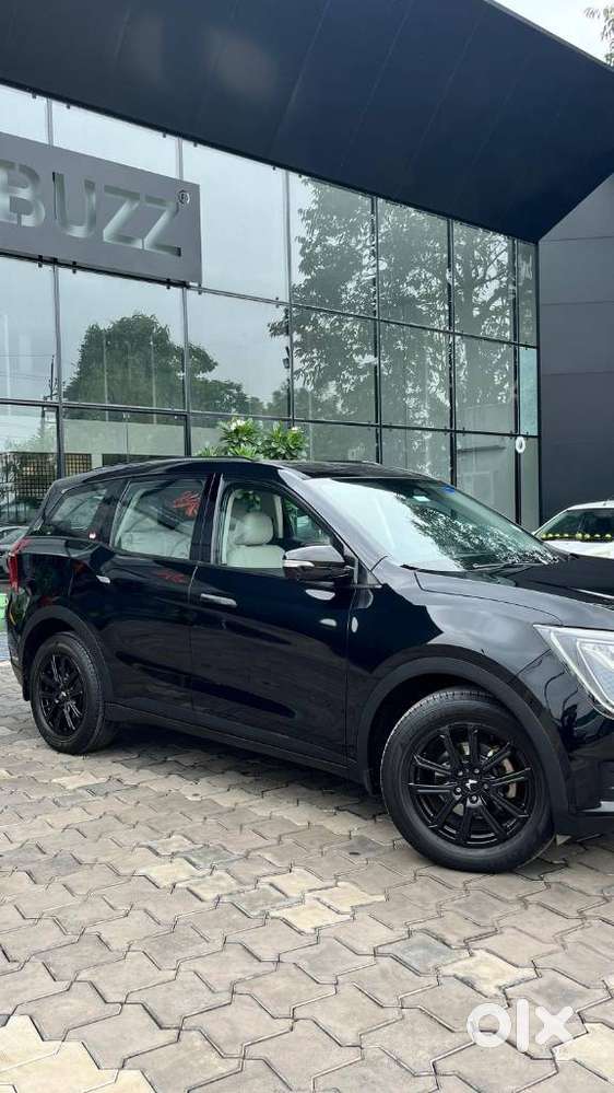 Mahindra Xuv700 2.0 Ax 7 Petrol At Luxury Pack Str, 2024, Petrol