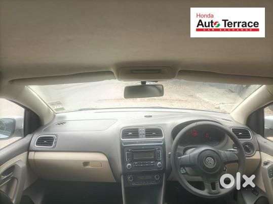 Volkswagen Vento 1.6 Highline, 2011, Petrol