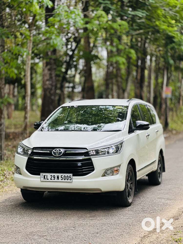 Toyota Innova Crysta 2.4 V, 2018, Electric