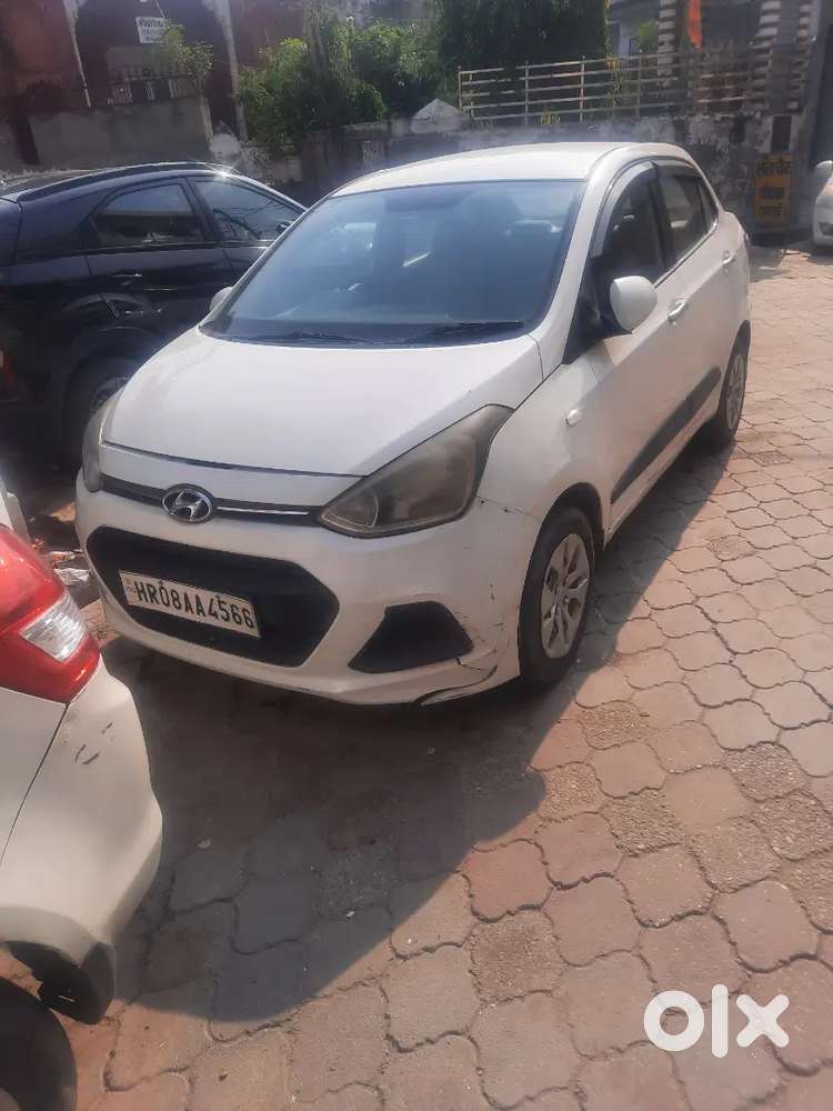 Hyundai Xcent 2015