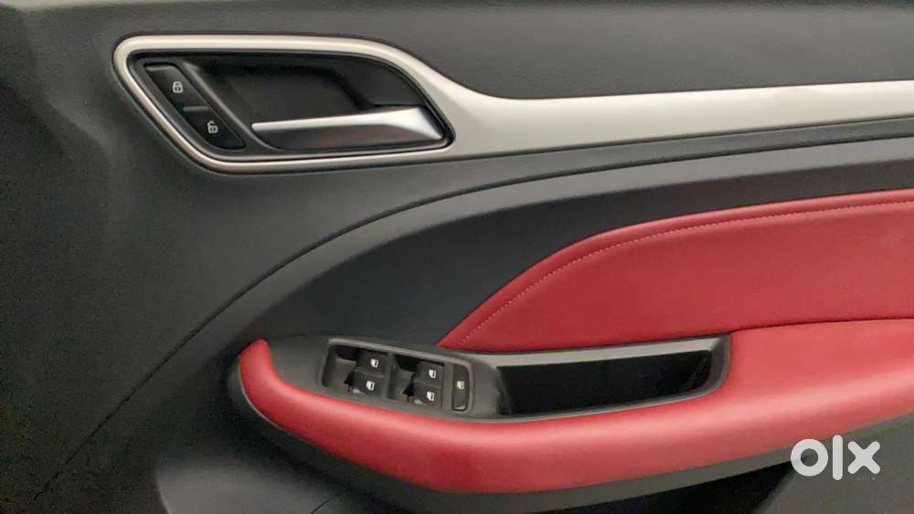 Mg Astor 1.5 Savvy Cvt S Red, 2022, Petrol