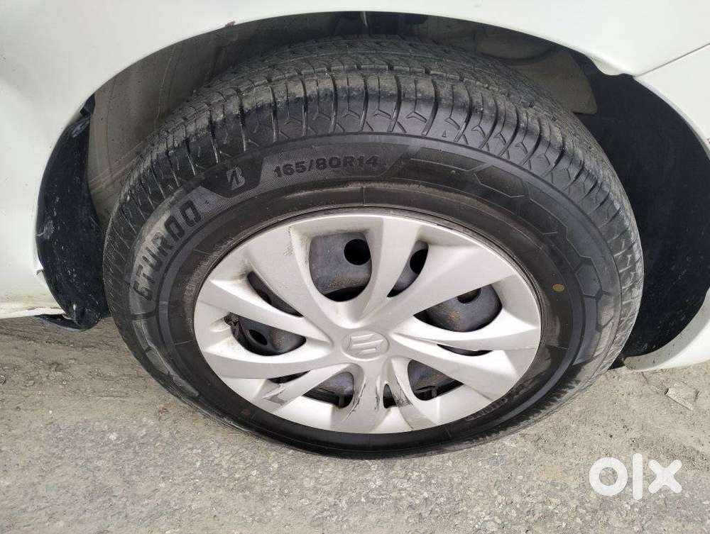 Maruti Suzuki Swift Vxi + Manual, 2022, Petrol