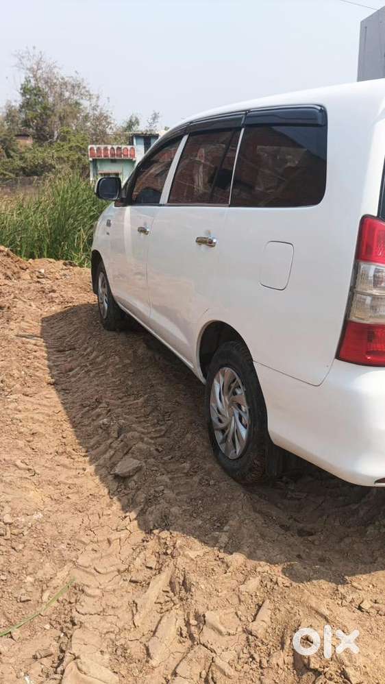 Toyota Innova 2016 Diesel Well Maintained