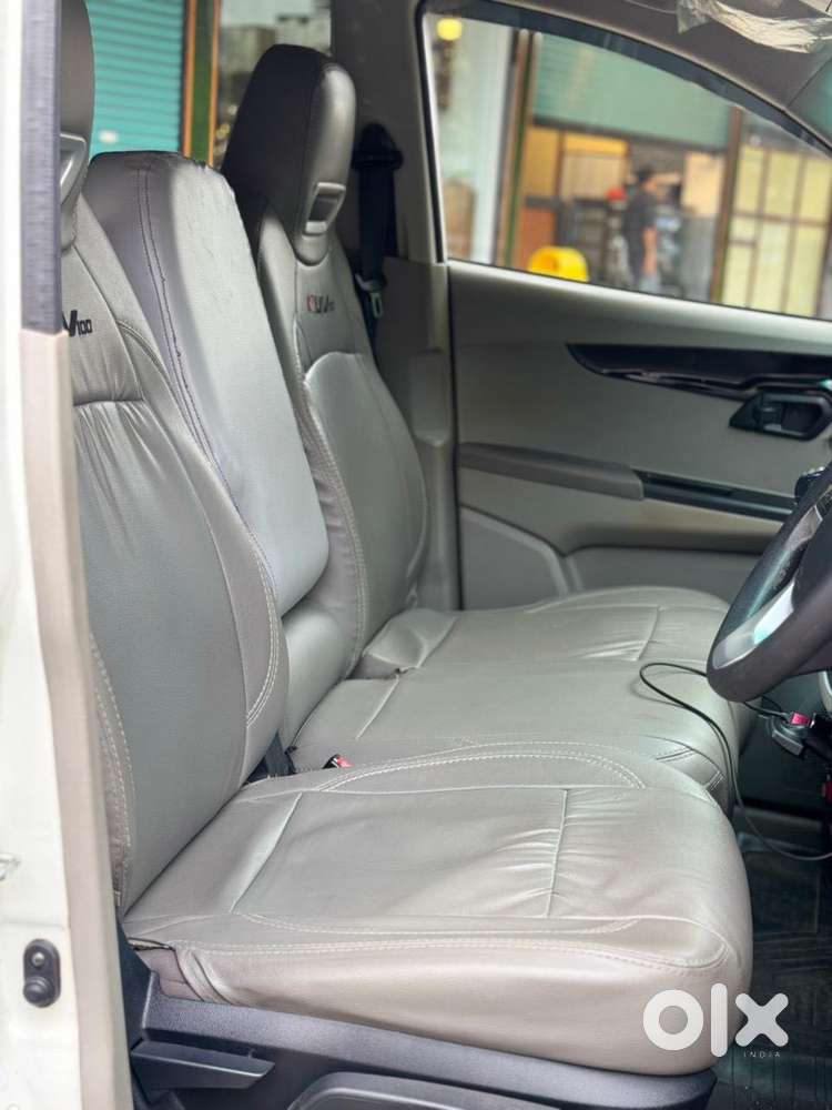 Mahindra Kuv 100 K8 5str, 2016, Petrol