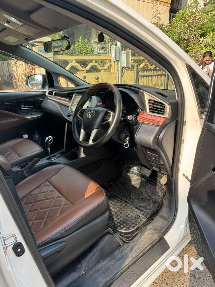 Toyota Innova Crysta
