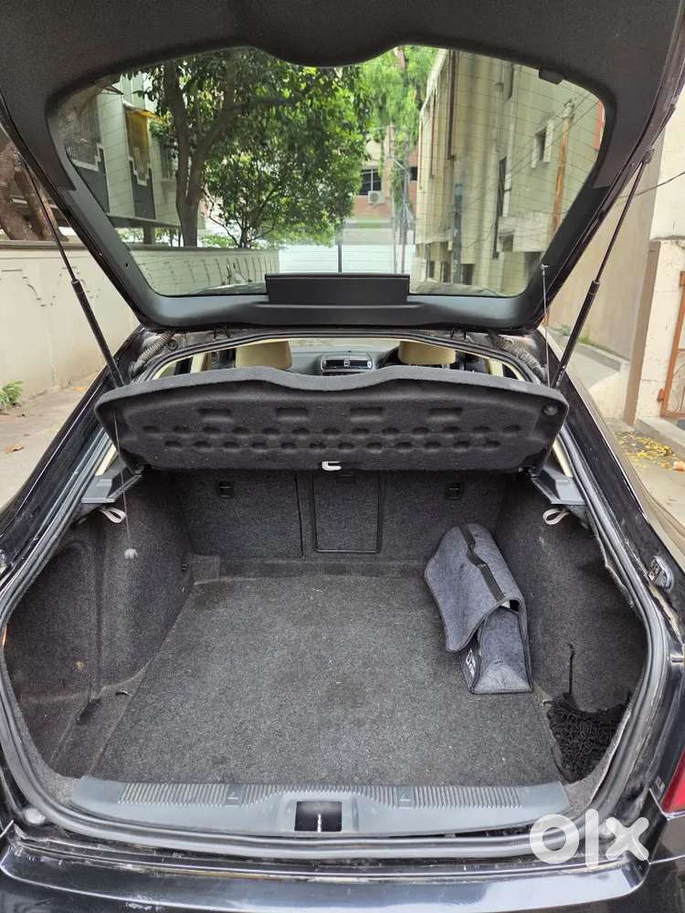 Skoda Laura Elegance 2011