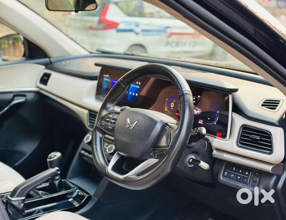 Mahindra Xuv700 2.2 Ax 5 Diesel Mt 7 Str, 2022, Diesel