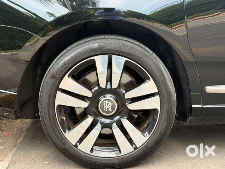 Rolls-royce Cullinan, 2025, Petrol