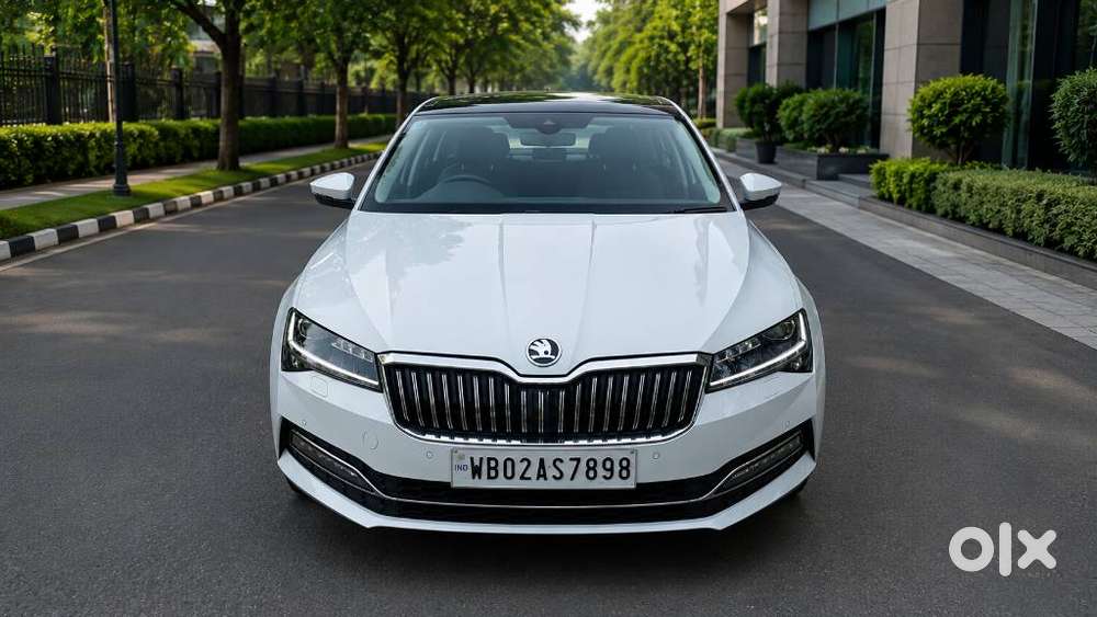 Skoda Superb 2.0 L&k Tsi At, 2022, Petrol