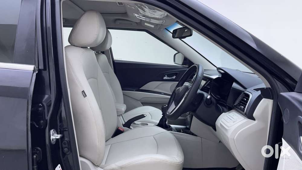 Mahindra Xuv300 W8 Option, 2023, Petrol