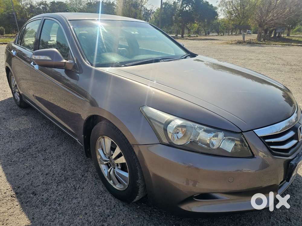 Honda Accord 2.4 Manual, 2011, Petrol
