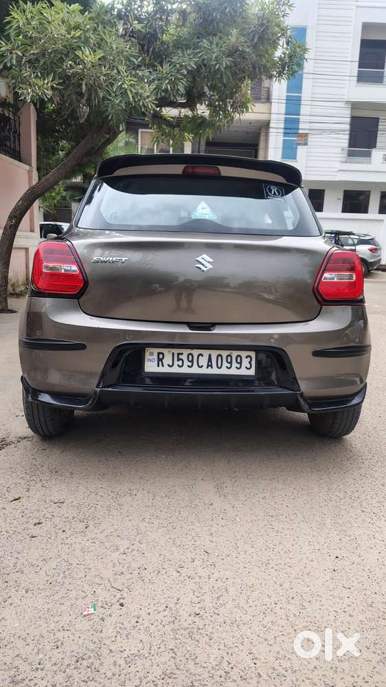Maruti Suzuki Swift Vxi + Manual, 2023, Petrol