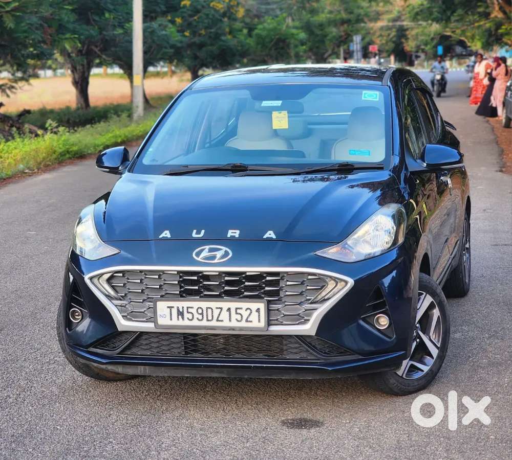 Hyundai Aura Petrol 2022 Company Service Record