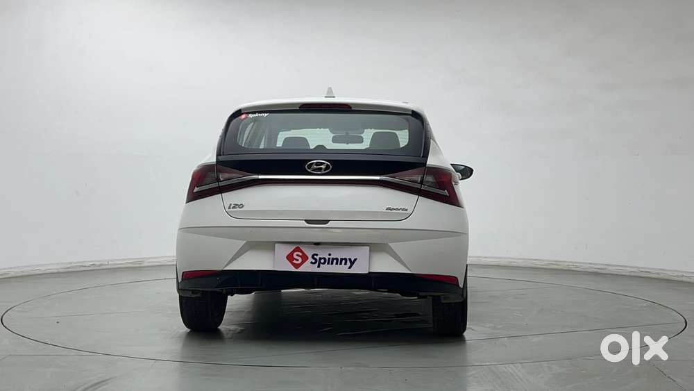 Hyundai I20 Sportz 1.2 Ivt, 2023, Petrol