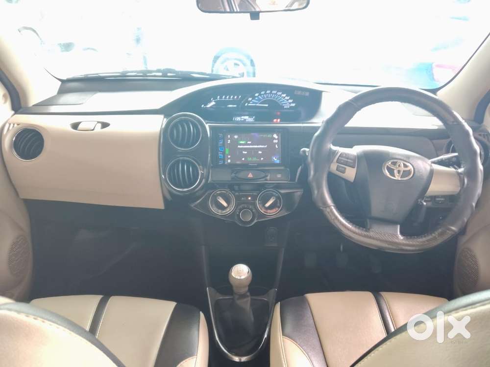 Toyota Etios Liva 1.2 Vx, 2017, Petrol