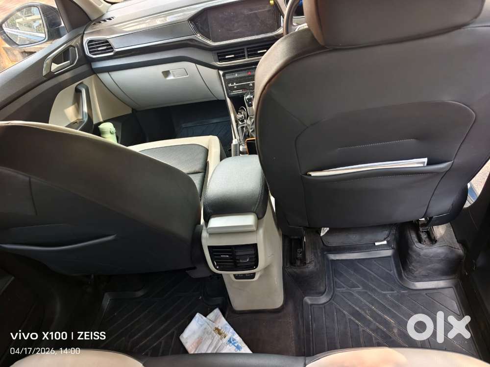 Volkswagen Taigun 1.0 Tsi Highline At, 2024, Petrol