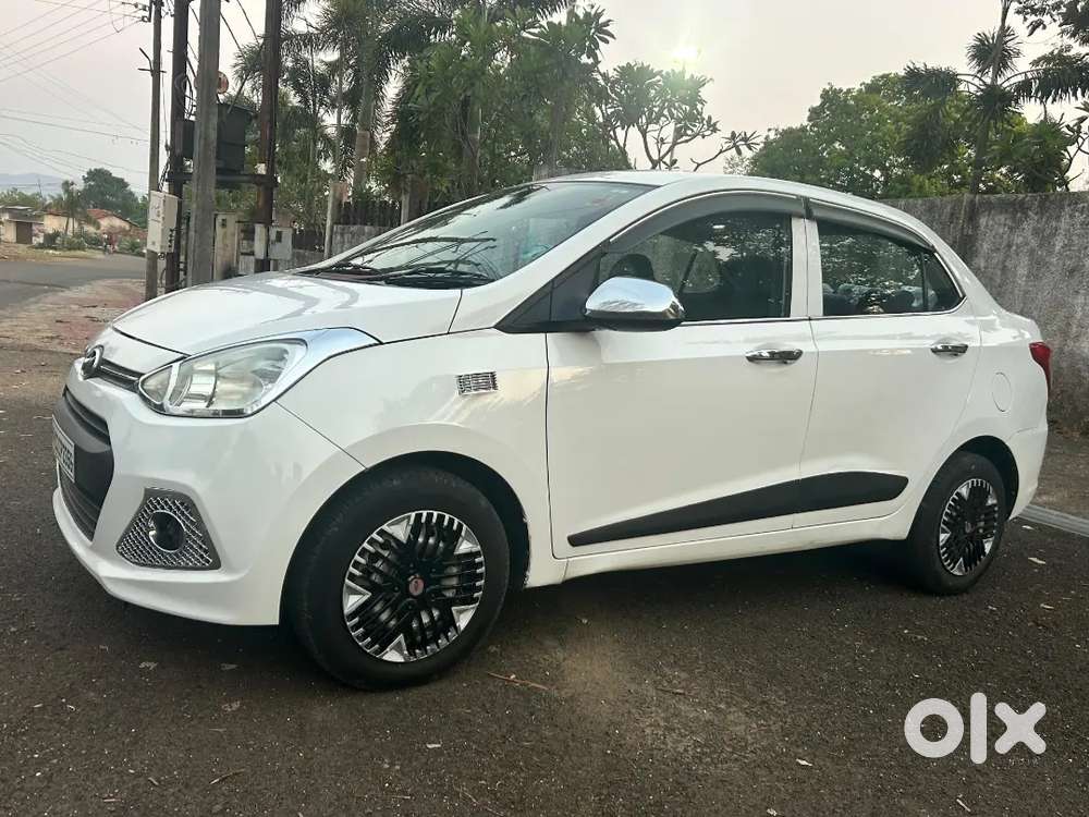 Hyundai Xcent 2018 Diesel 75620 Km Driven