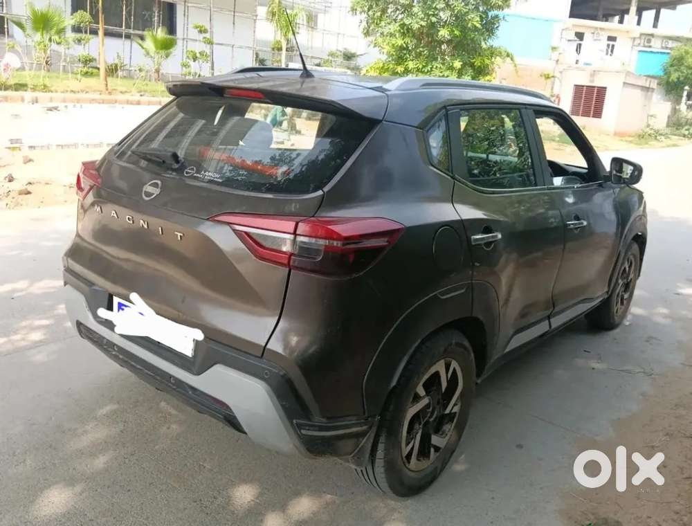 Nissan Magnite 1.0 Xv Premium, 2021, Cng & Hybrids