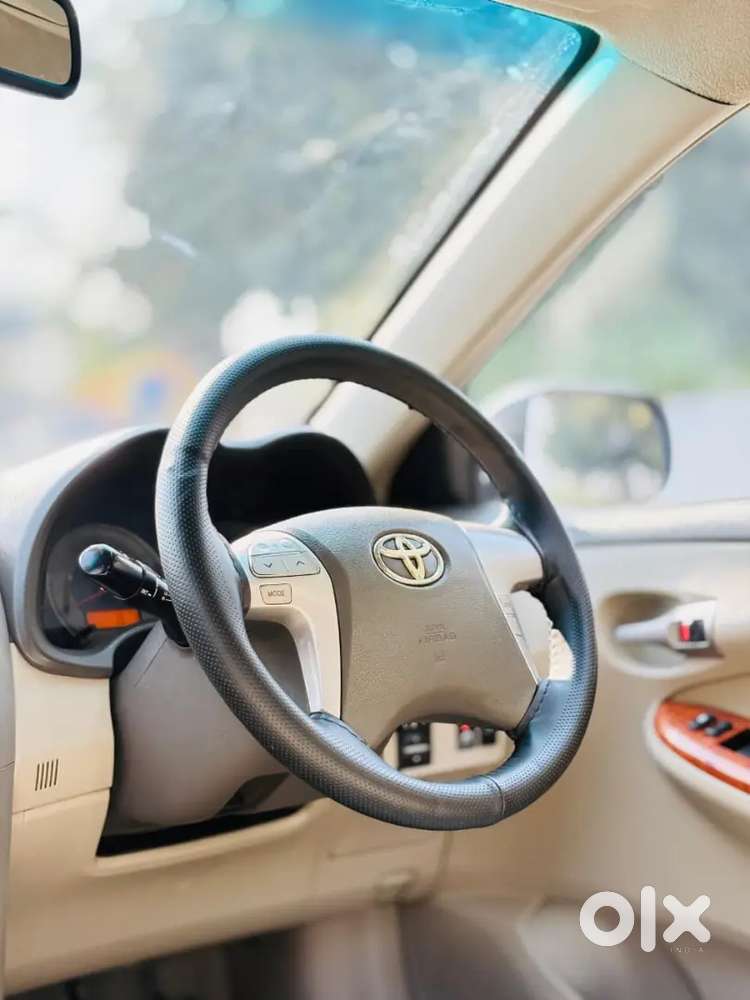Toyota Corolla Altis 2010 Petrol Well Maintained