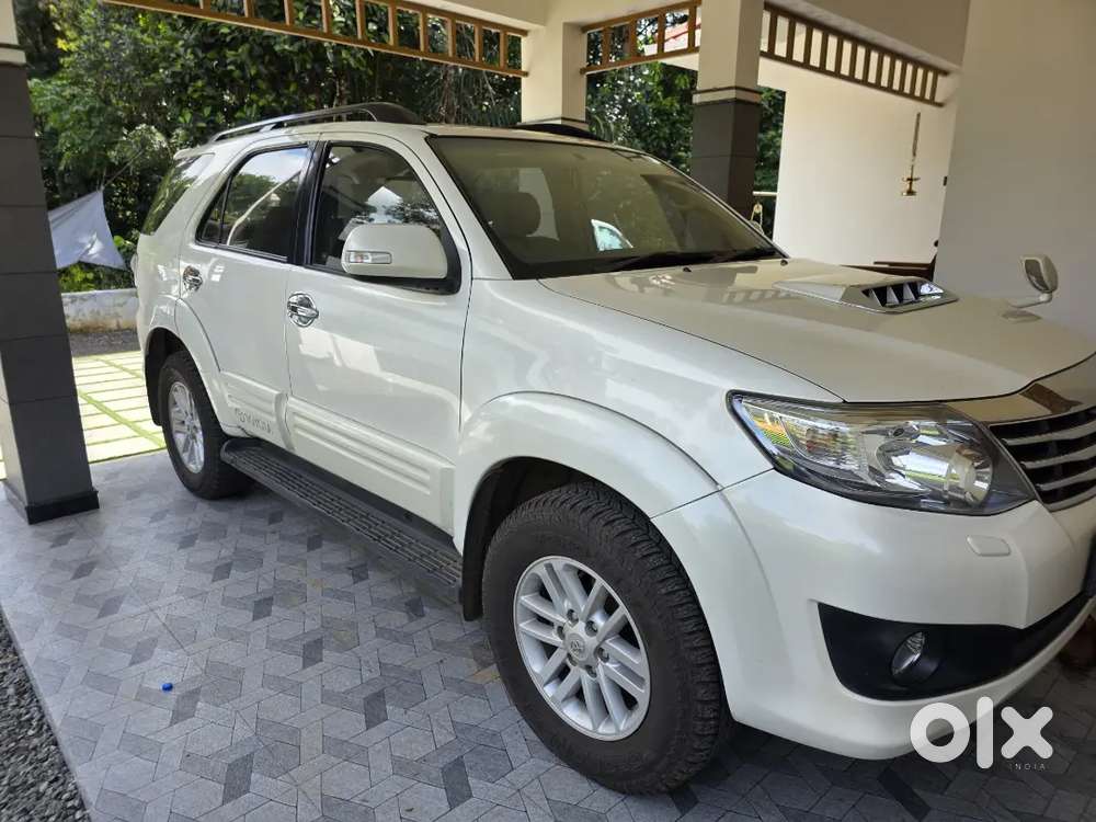 Original Kerala, Showroom Maintained , Senior Citizen Used Fortuner
