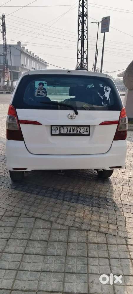 Toyota Innova 2012 Diesel Well Maintained