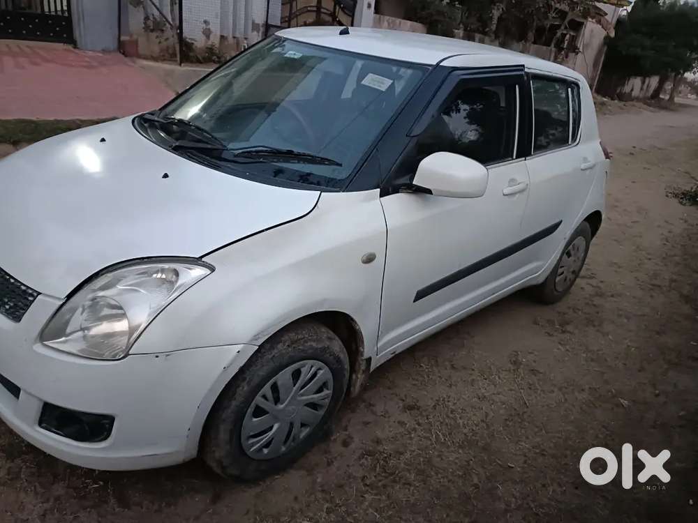 Maruti Suzuki Swift 2011 Diesel Manual Fourth-hand