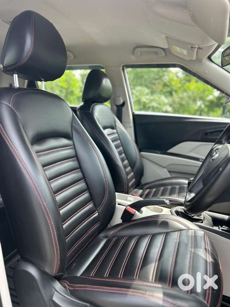 Mahindra Xuv300 W4, 2022, Petrol
