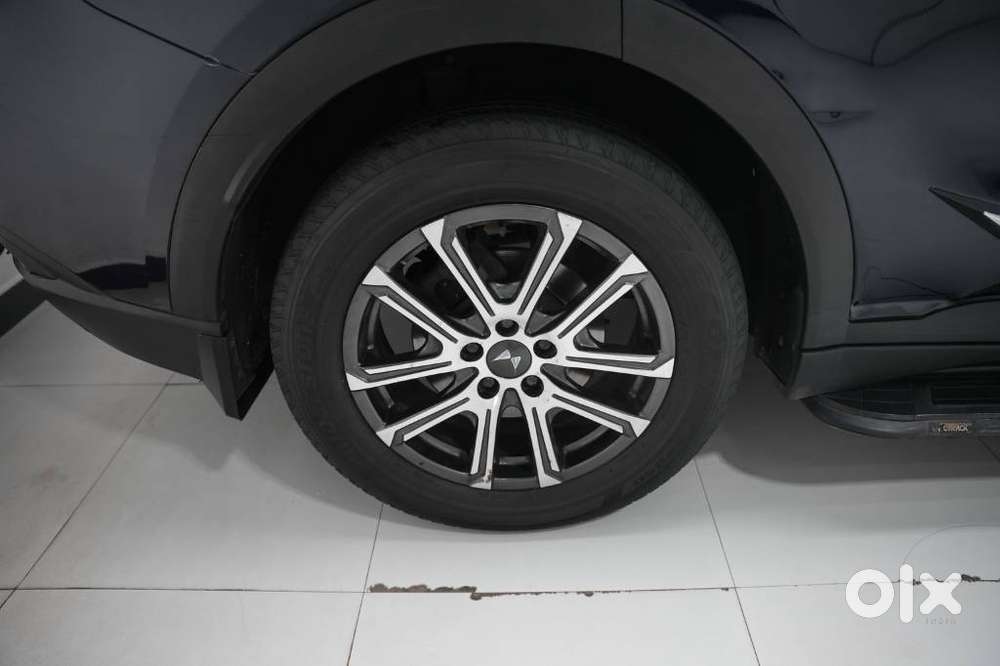 Mahindra Xuv700 2.2 Ax 7 Diesel At Luxury Pack Str, 2023, Diesel