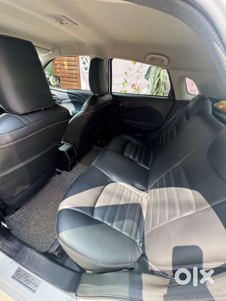 Maruti Suzuki Baleno Petrol 2023