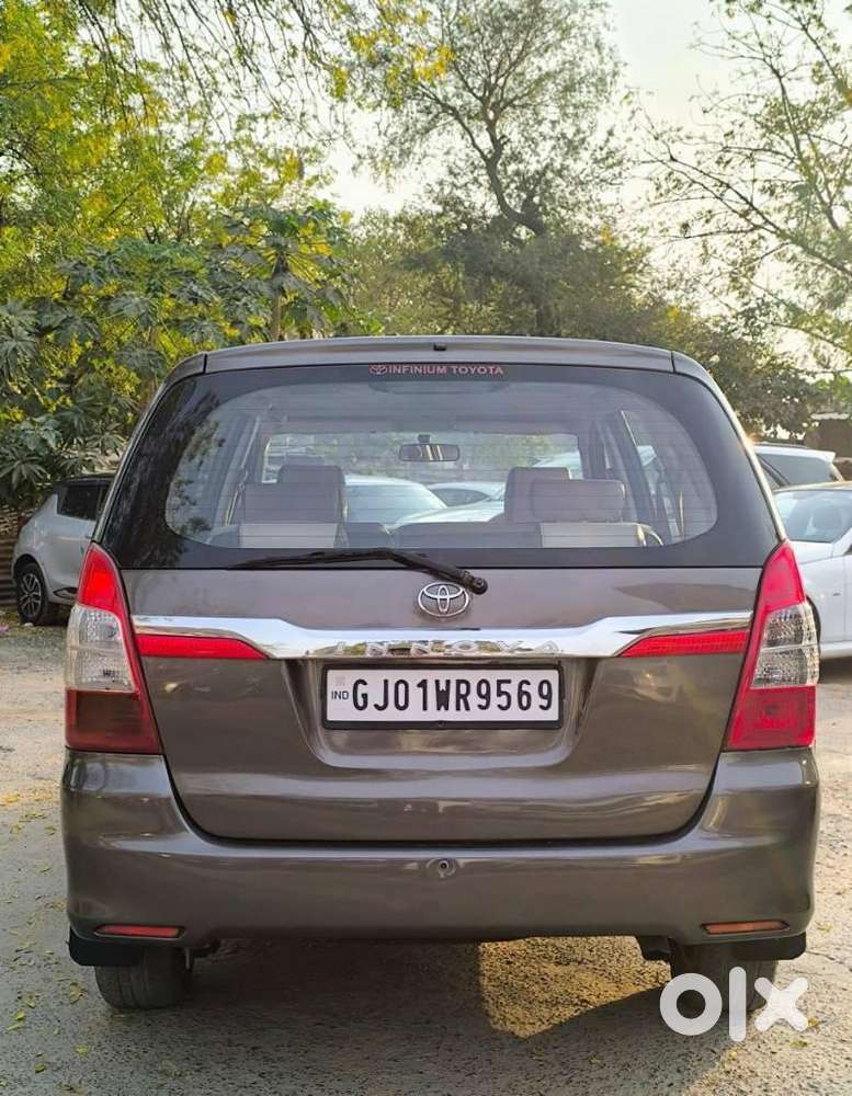 Toyota Innova 2.5 Vx 8 Str, 2010, Diesel