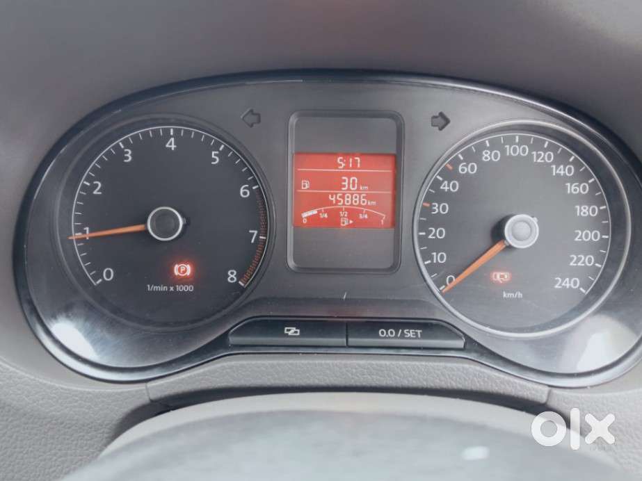Volkswagen Vento 2010-2013 Petrol Highline, 2013, Petrol