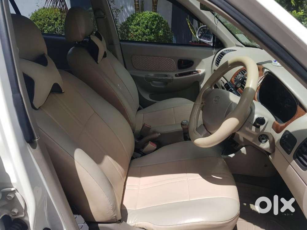 Hyundai Accent Hatchback 2010 Petrol 57000 Km Driven