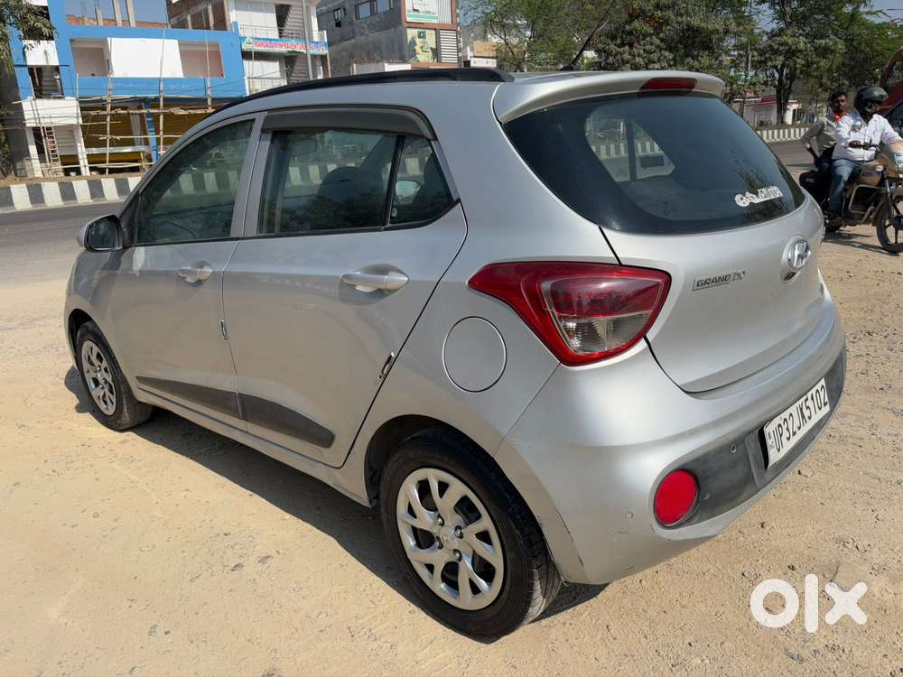 Hyundai Grand I10 2016-2017 Sportz, 2017, Petrol