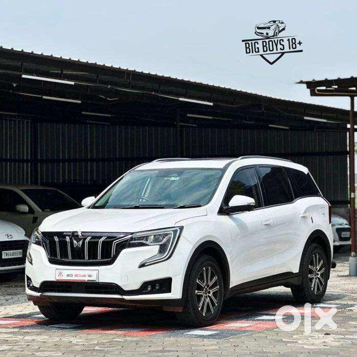 Mahindra Xuv700 Ax7l 6 Str At, 2023, Petrol