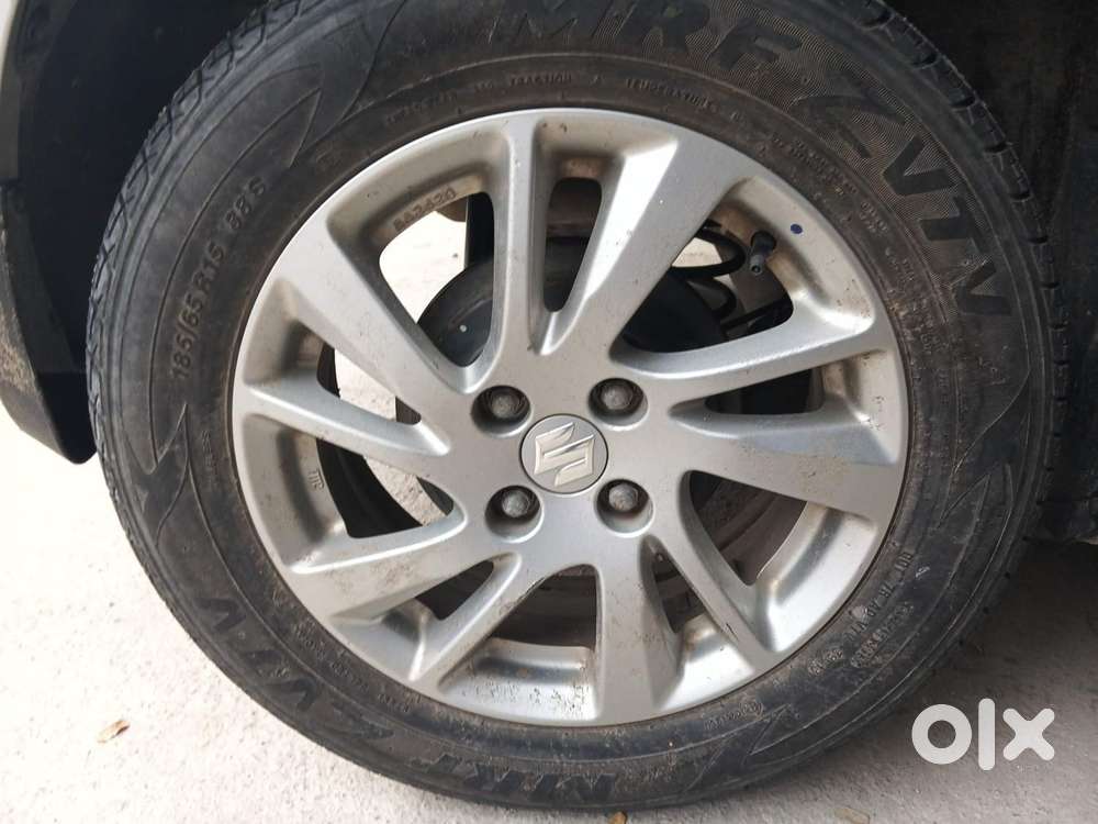 Maruti Suzuki Swift 1.3 Zxi, 2013, Petrol