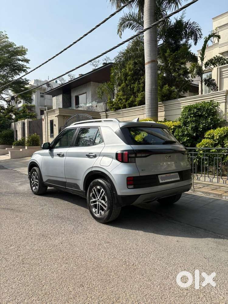 Hyundai Venue 1.0 Sx (o) Turbo Dct, 2023, Petrol