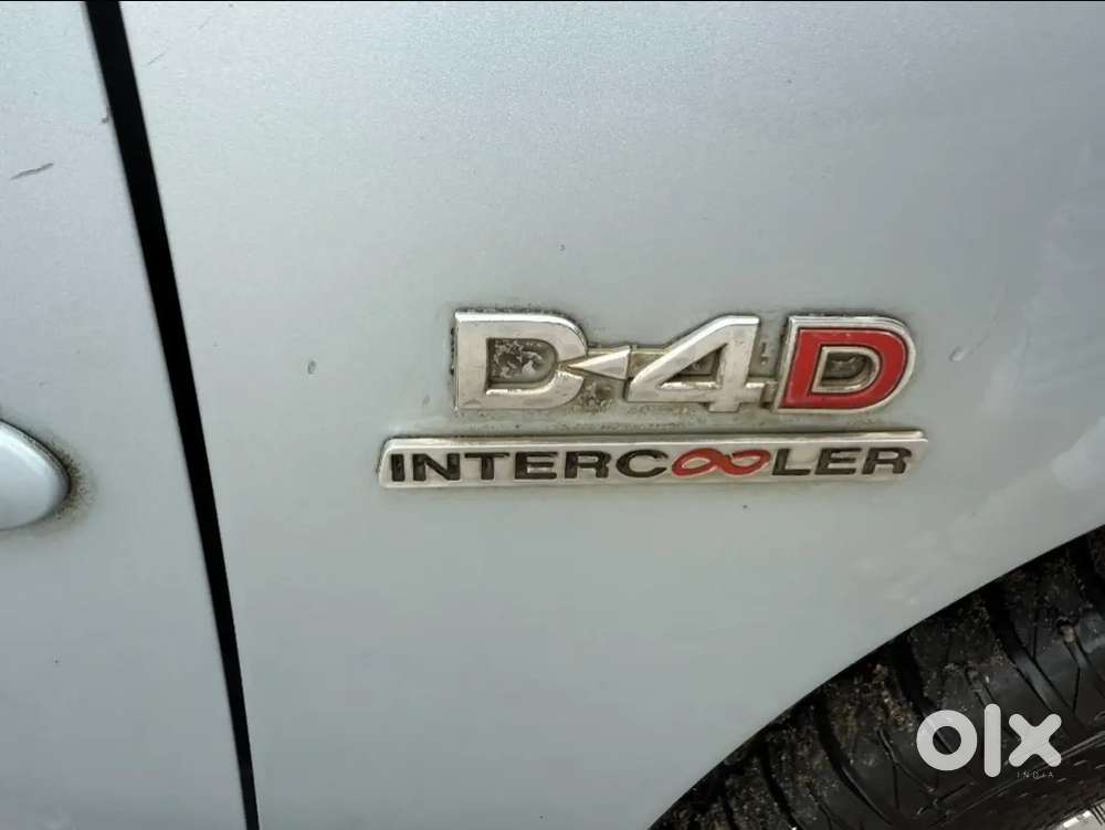 Toyota Innova V 2011 Showroom Track
