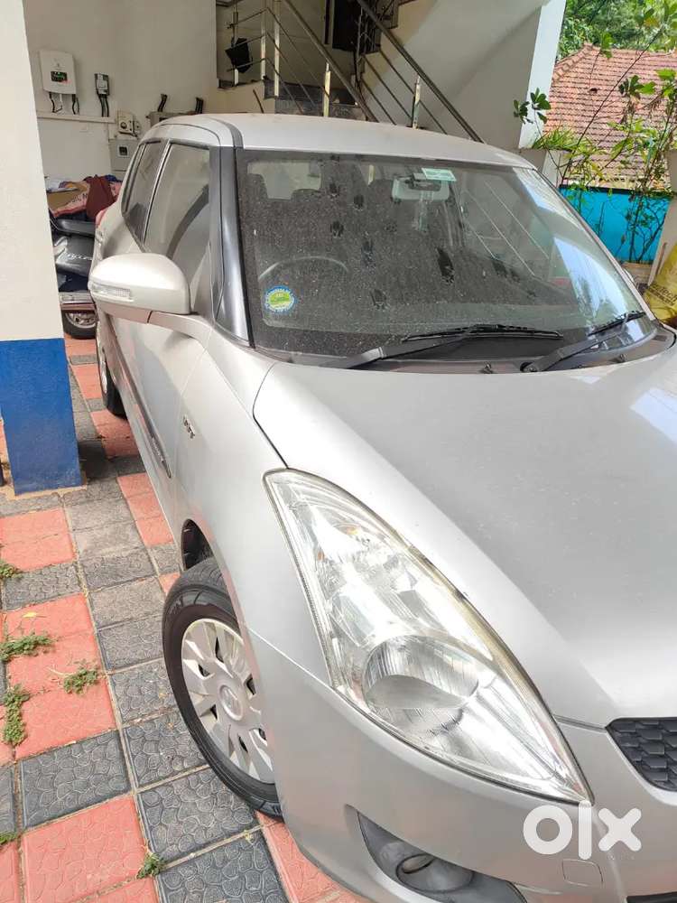 Maruti Suzuki Swift 2012 Petrol