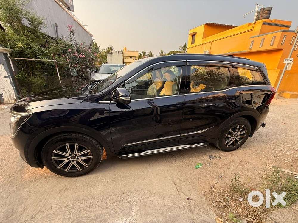 Mahindra Xuv700 2023 Petrol Well Maintained