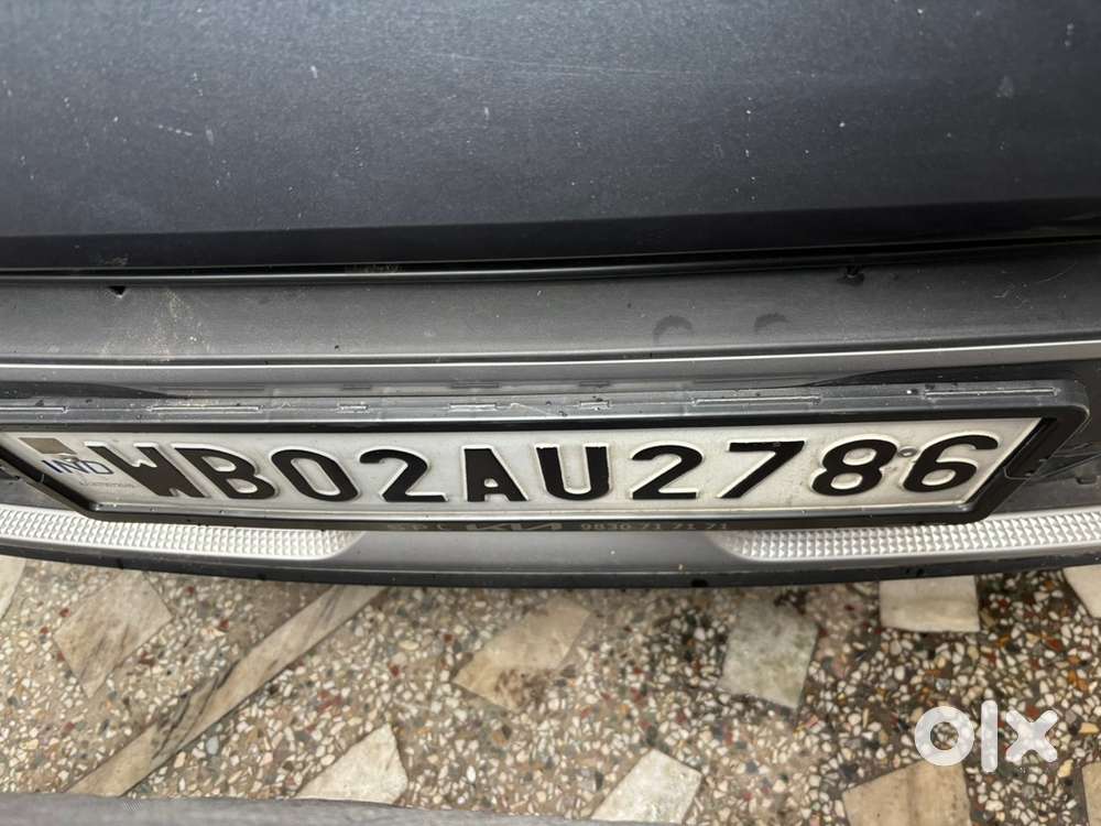Kia Carens Petrol 2023