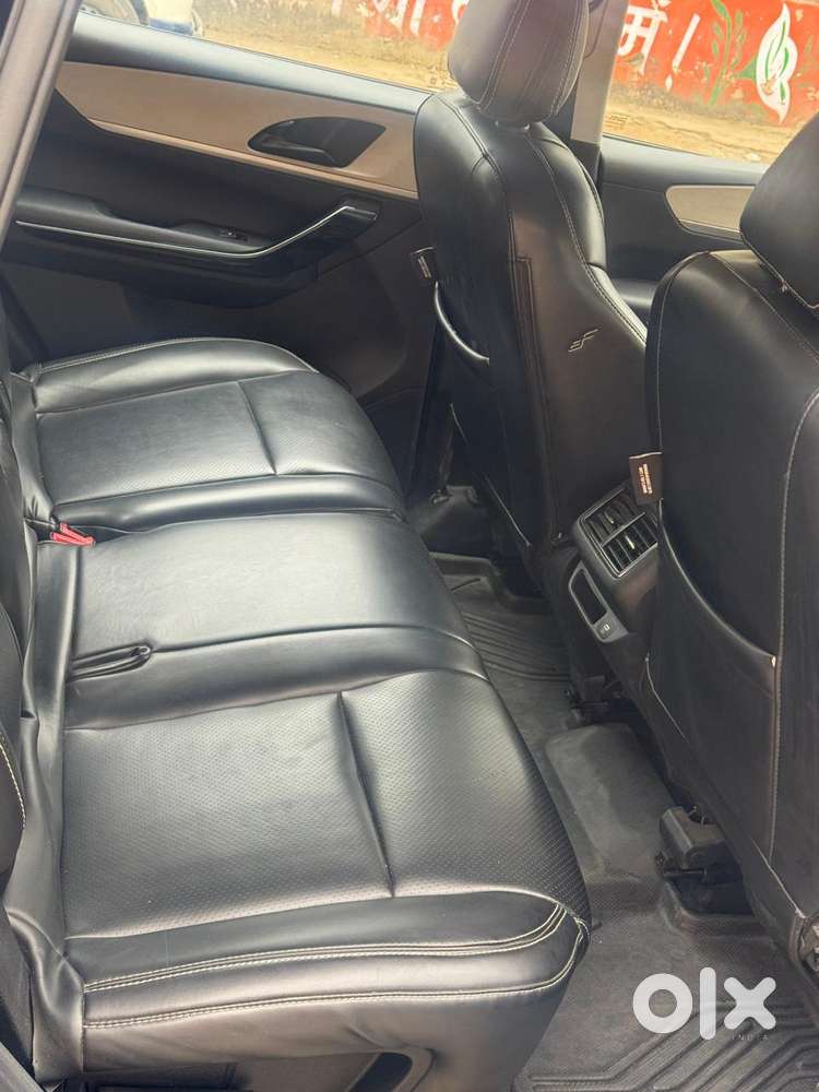 Mahindra Xuv700 2.2 Ax 5 Diesel Mt 7 Str, 2022, Diesel