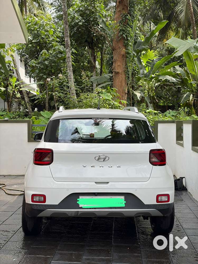 Hyundai Venue Diesel 2021